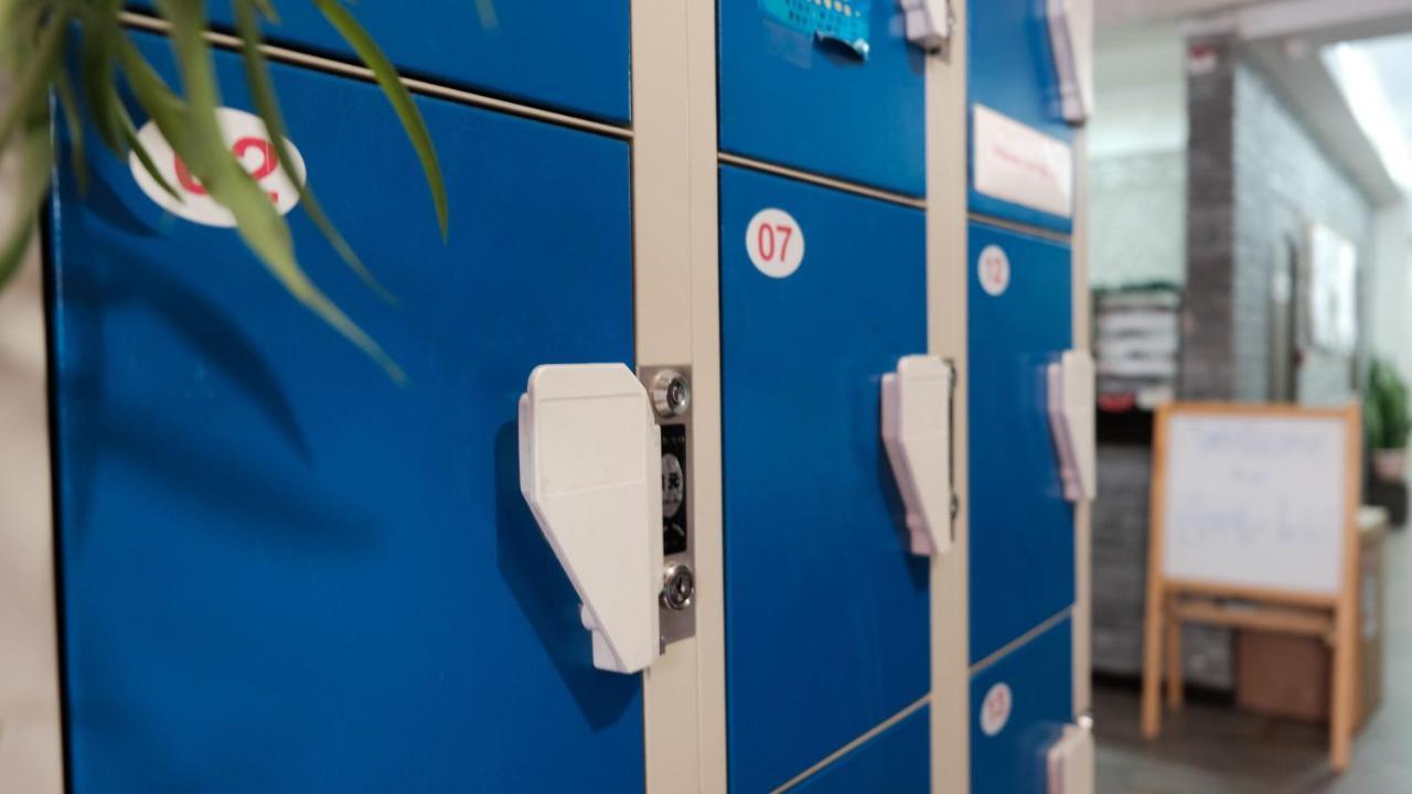 Apple Hostel ビシュケク エクステリア 写真