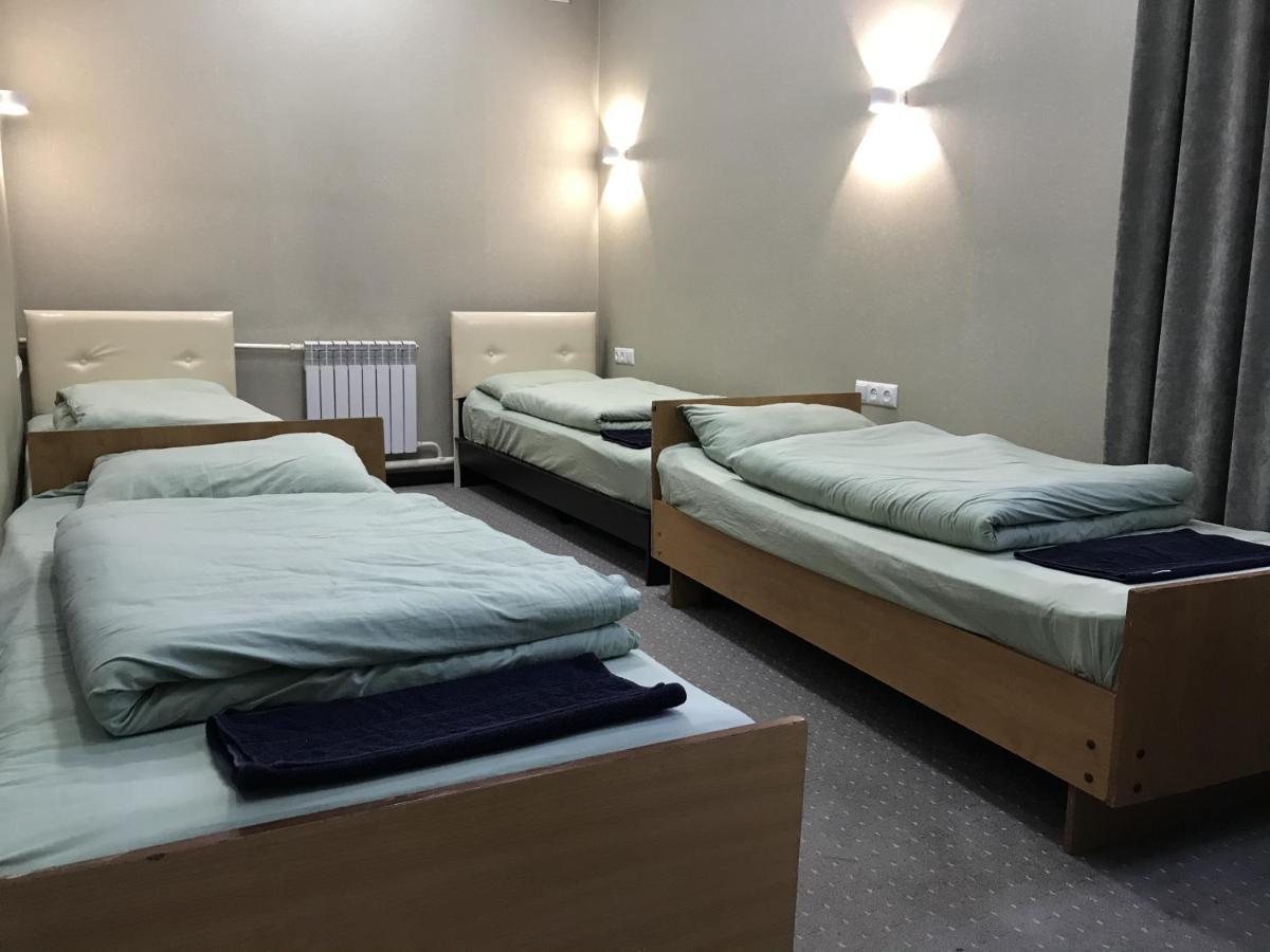 Apple Hostel ビシュケク エクステリア 写真